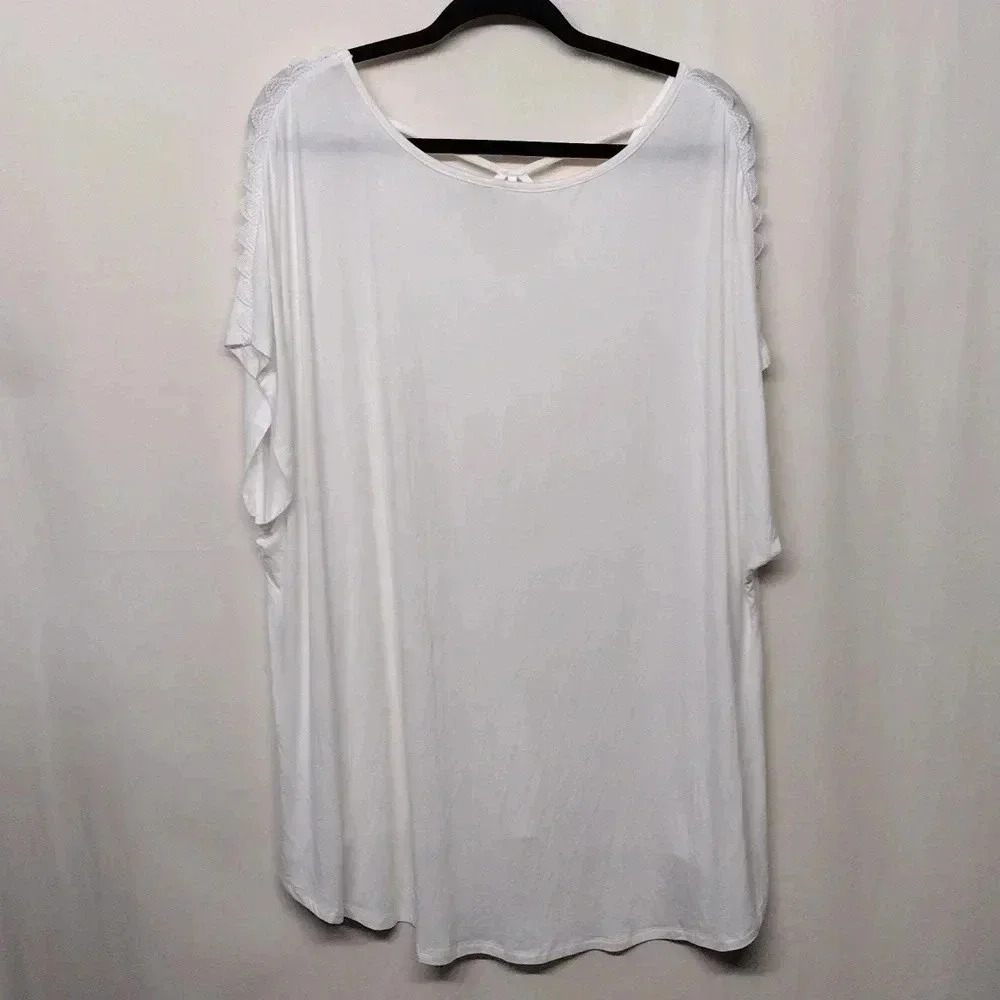 Cato White T-shirt - Picture 5 of 10
